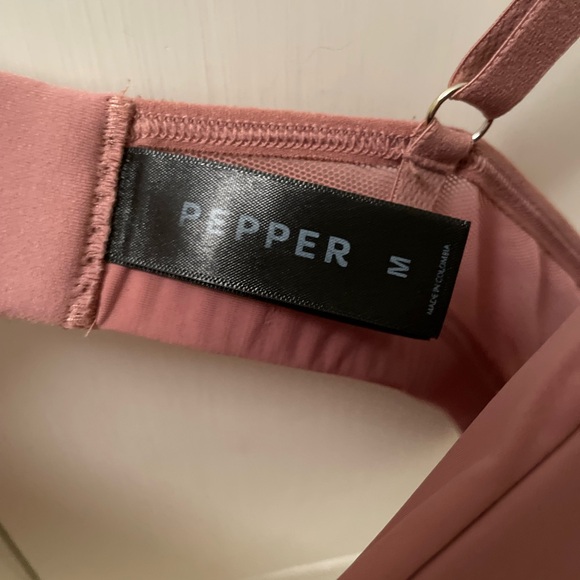 2 Pepper Limitless Wirefree Scoop bra Size M - Picture 11 of 15